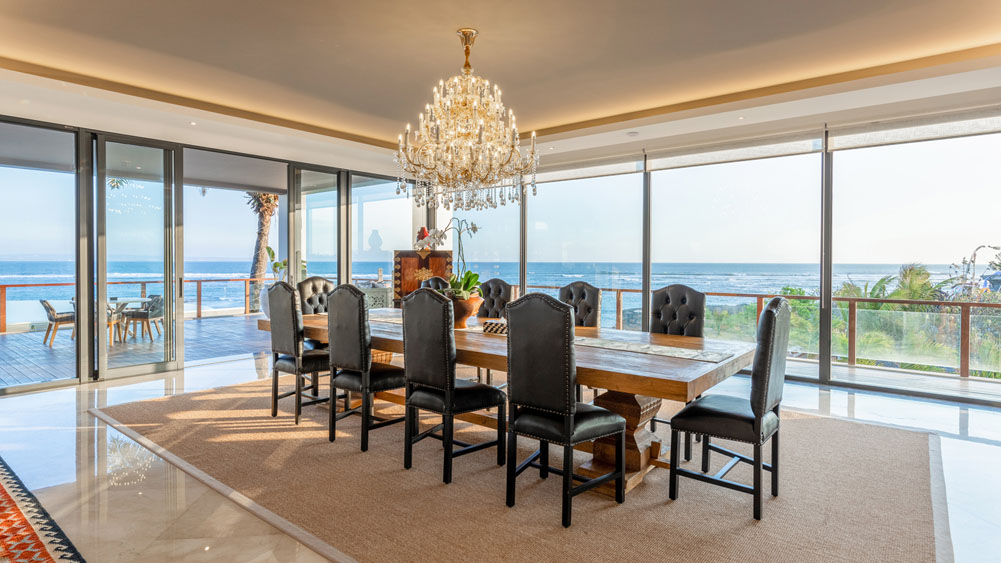 Tirtha Bayu Villa I - Astounding view from dining area